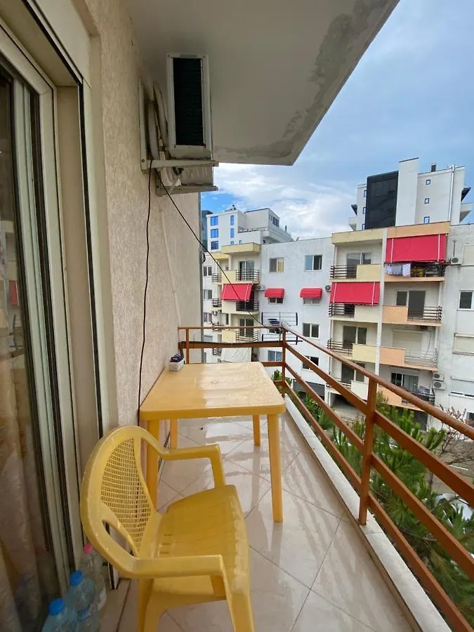 Rori'S Apartment Qerret Golem  Albania